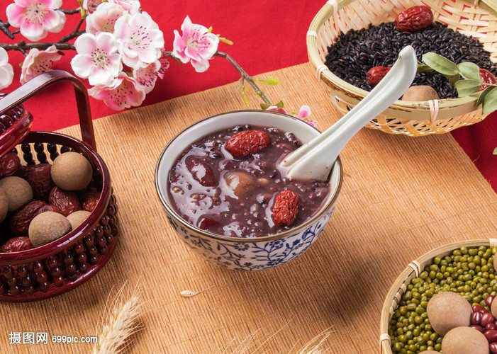 臘八粥飄香 真情暖寒冬  佳旭物業(yè)開展臘八溫情送粥活動(dòng)